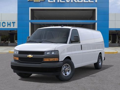 New 2025 Chevrolet Express 3500 Work Van w/ Driver Convenience Package image 6