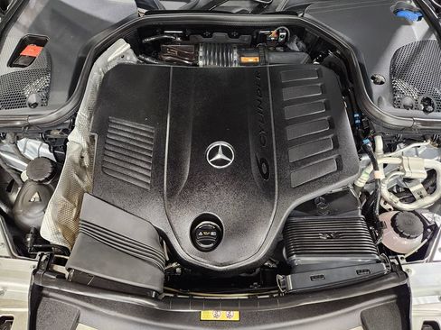 Used 2021 Mercedes-Benz E 450 4MATIC Sedan w/ Premium Package image 52