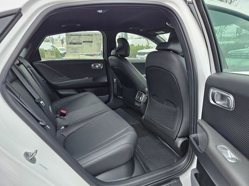 New 2025 Hyundai Ioniq 6 SEL image 12