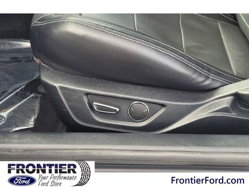 Used 2019 Ford Mustang Premium image 9
