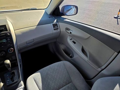 Used 2009 Toyota Corolla LE FWD image 26