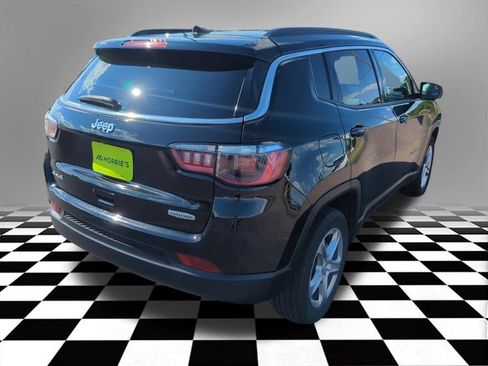 Used 2024 Jeep Compass Latitude AWD/4WD image 8