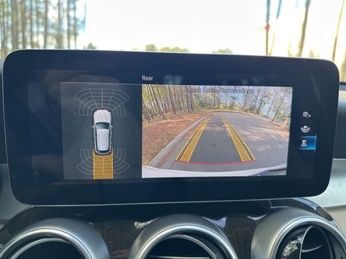 Used 2021 Mercedes-Benz GLC 300 image 41