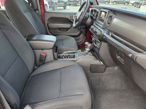 Used 2022 Jeep Wrangler Unlimited Sport AWD/4WD image 30