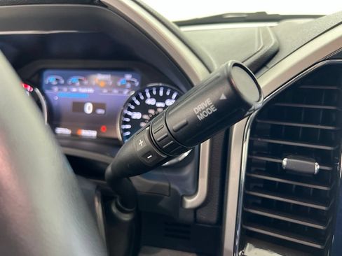 Used 2022 Ford F250 Lariat w/ Lariat Value Package AWD/4WD image 16