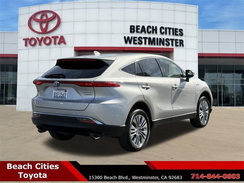 Certified 2021 Toyota Venza Limited image 12