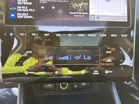 Used 2023 Hyundai Tucson Limited FWD image 32