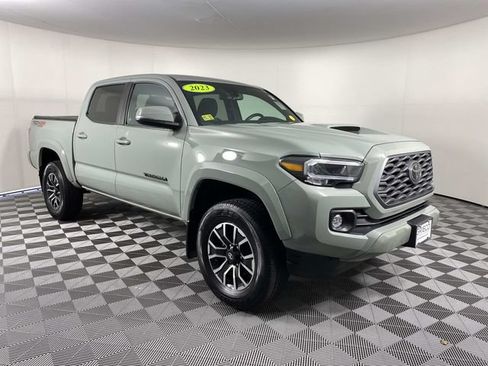 Used 2023 Toyota Tacoma TRD Sport w/ Technology Package AWD/4WD image 1