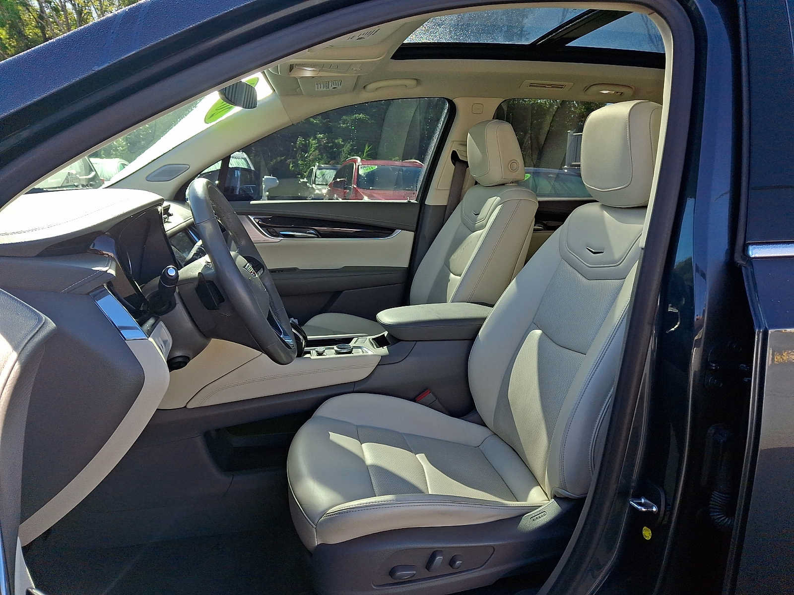 Used 2020 Cadillac XT6 Premium Luxury FWD image 14