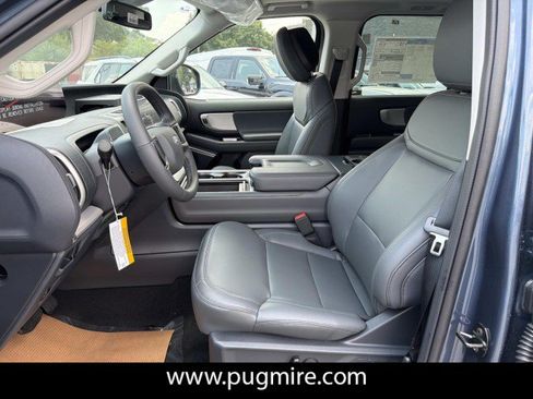 New 2027 Ford Expedition Active RWD image 9