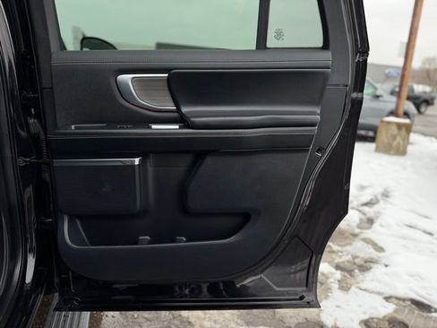 Used 2025 Ford Expedition Max Platinum image 23