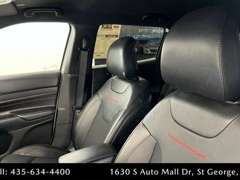 Used 2024 Jeep Compass Trailhawk image 16