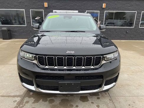 Used 2023 Jeep Grand Cherokee L Limited image 2