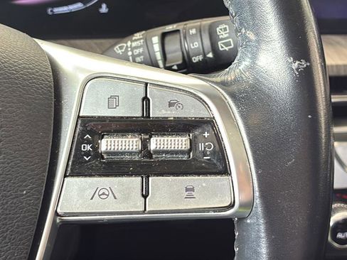 Used 2023 Kia Telluride EX w/ EX Captain's Chair Package FWD image 37