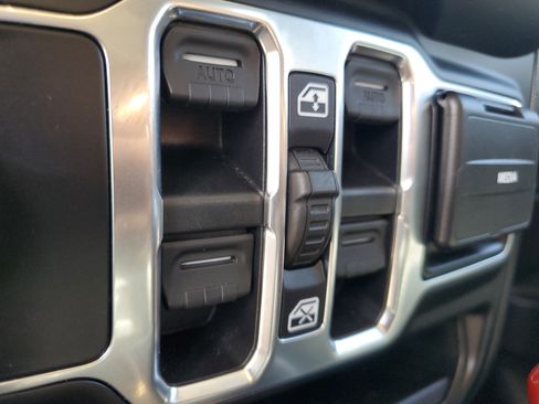 Certified 2020 Jeep Wrangler Unlimited Sport S AWD/4WD image 16