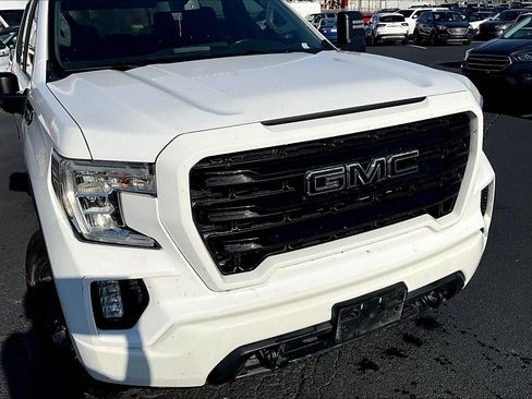 Used 2020 GMC Sierra 1500 Elevation w/ Elevation Value Package image 3