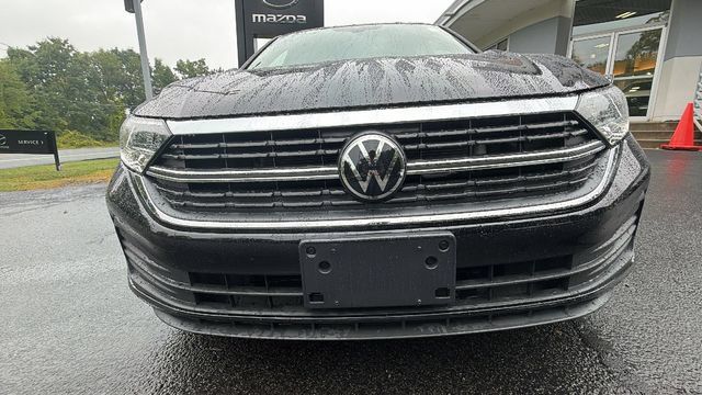 Used 2024 Volkswagen Jetta SE FWD image 11