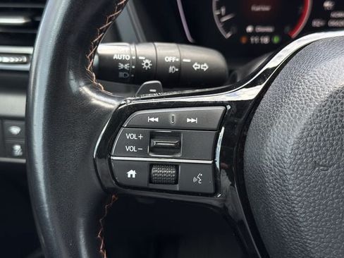 Used 2025 Honda Pilot TrailSport image 15