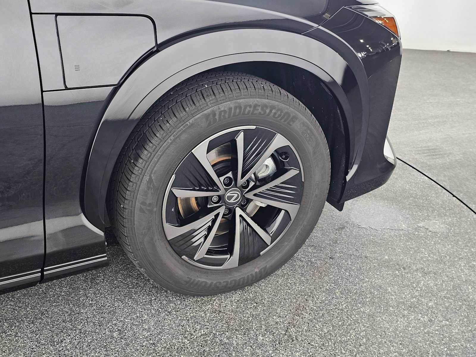 Certified 2026 Lexus RZ 350e 2WD w/ Accessory Package (Z1) image 9