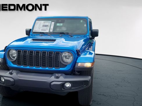 New 2025 Jeep Gladiator Sport AWD/4WD image 1