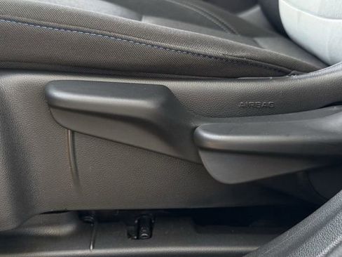 Certified 2025 Chevrolet Trax LS image 29