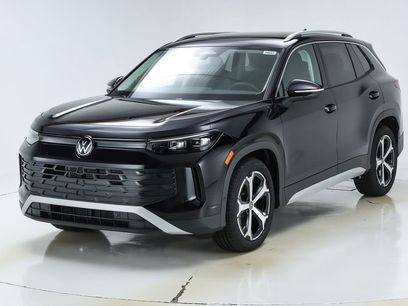 New 2025 Volkswagen Tiguan SE