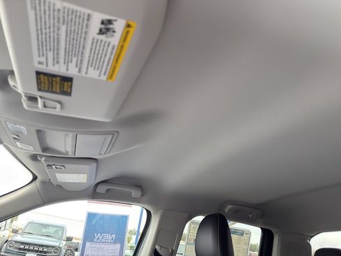 New 2026 Ford Maverick Lobo image 23