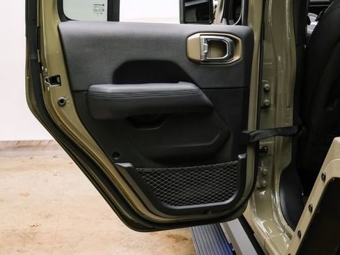 Used 2025 Jeep Wrangler Unlimited Rubicon 392 image 95