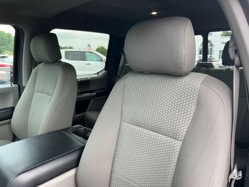 Used 2019 Ford F150 XLT w/ Equipment Group 302A Luxury AWD/4WD image 16