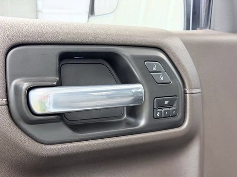 Used 2021 GMC Sierra 1500 SLT w/ SLT Premium Package AWD/4WD image 10