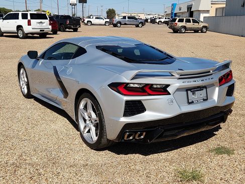 Used 2020 Chevrolet Corvette Stingray w/ Z51 Performance Package image 3