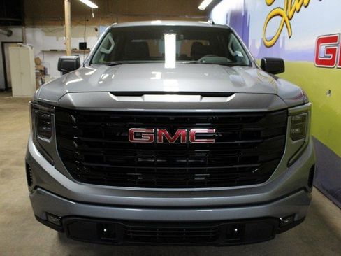 New 2026 GMC Sierra 1500 Elevation image 2