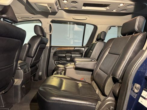 Used 2008 Nissan Armada LE w/ Technology Pkg image 22