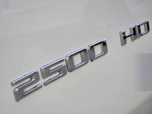 Used 2024 Chevrolet Silverado 2500 LT image 11