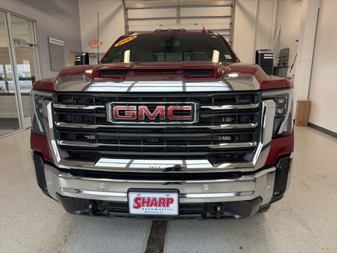 Used 2024 GMC Sierra 3500 SLT w/ SLT Premium Package AWD/4WD image 4