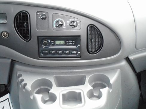 Used 2008 Ford E-350 and Econoline 350 Super Duty image 21