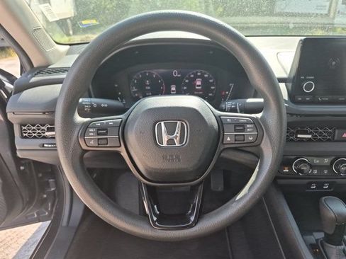 Used 2025 Honda Accord SE image 22