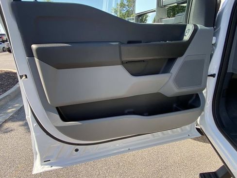 Used 2024 Ford F250 XL w/ XL Chrome Package RWD image 12