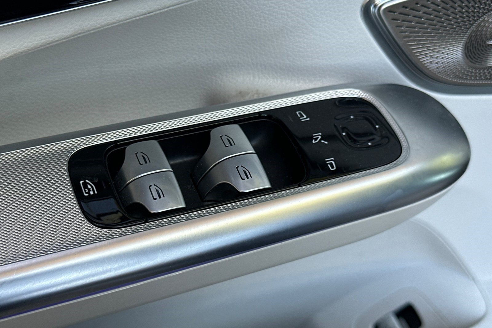 Certified 2023 Mercedes-Benz EQE 500 4MATIC SUV image 13