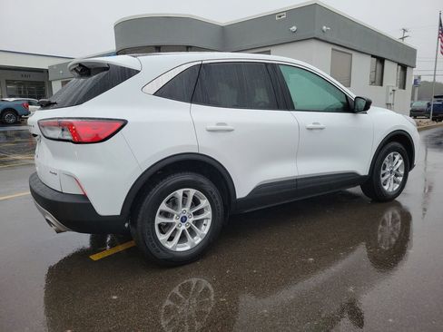 Certified 2022 Ford Escape SE w/ Convenience Package AWD/4WD image 4