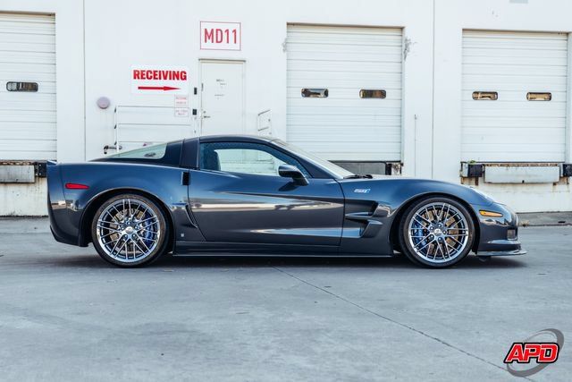Used 2009 Chevrolet Corvette ZR1 w/ Preferred Equipment Group RWD image 12