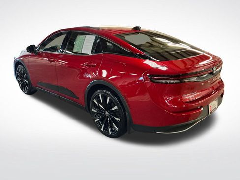 Certified 2025 Toyota Crown Platinum AWD/4WD image 3