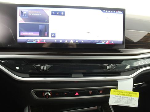 New 2026 BMW X5 xDrive40i w/ M Sport Package image 18