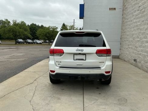Used 2017 Jeep Grand Cherokee Limited w/ Luxury Group II AWD/4WD image 11