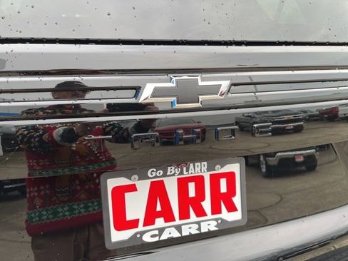 Used 2024 Chevrolet Tahoe Z71 w/ Z71 Off-Road Package image 10