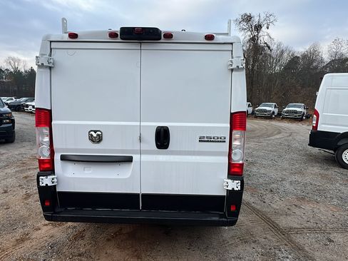 Used 2025 RAM ProMaster 2500 w/ Premium Convenience Group image 9