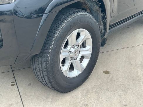Used 2018 Toyota 4Runner SR5 Premium AWD/4WD image 9