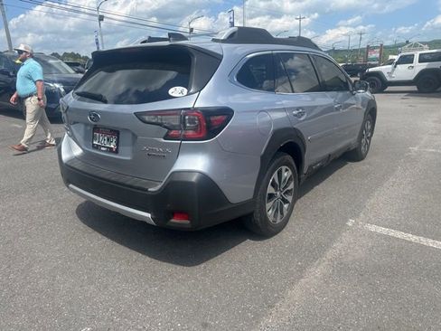 Used 2025 Subaru Outback Touring image 5