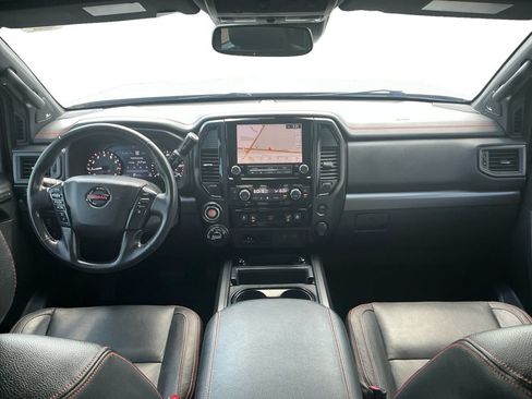 Used 2021 Nissan Titan PRO-4X w/ Pro-4x Convenience Package AWD/4WD image 17