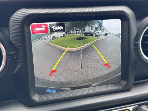 Used 2022 Jeep Wrangler Unlimited Rubicon 4xe w/ Steel Bumper Group AWD/4WD image 26